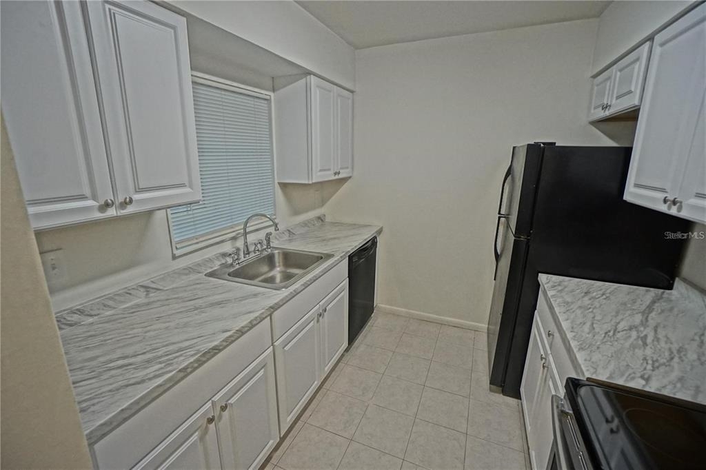 9203 Tudor Drive - Photo 3