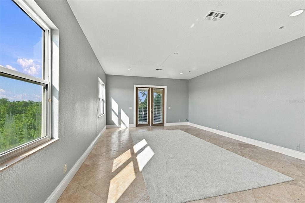 5644 Emerald Pointe Circle - Photo 6