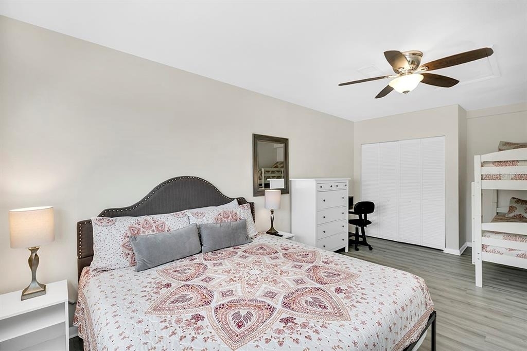 1112 S Prospect Avenue - Photo 18