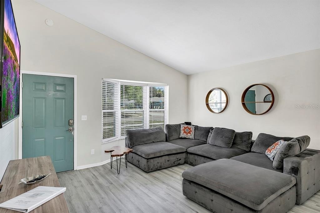 1112 S Prospect Avenue - Photo 3