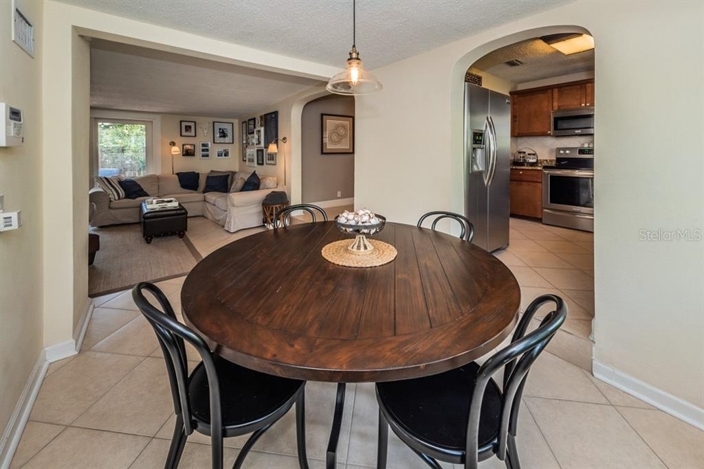1037 18th Avenue N - Photo 11