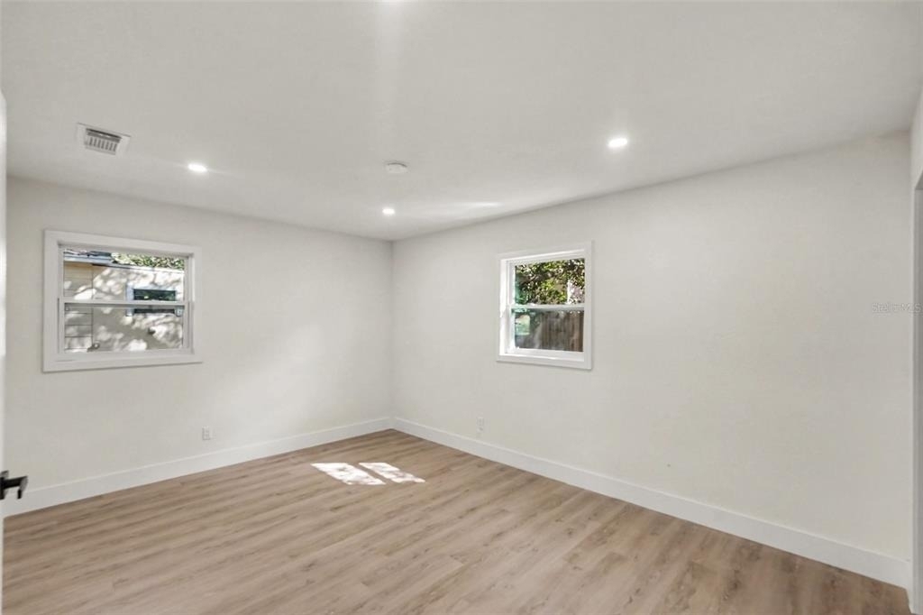 3306 W Wyoming Avenue - Photo 7
