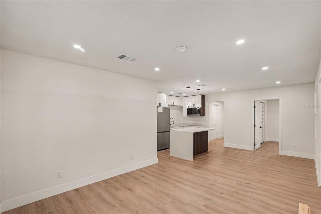 3306 W Wyoming Avenue - Photo 3
