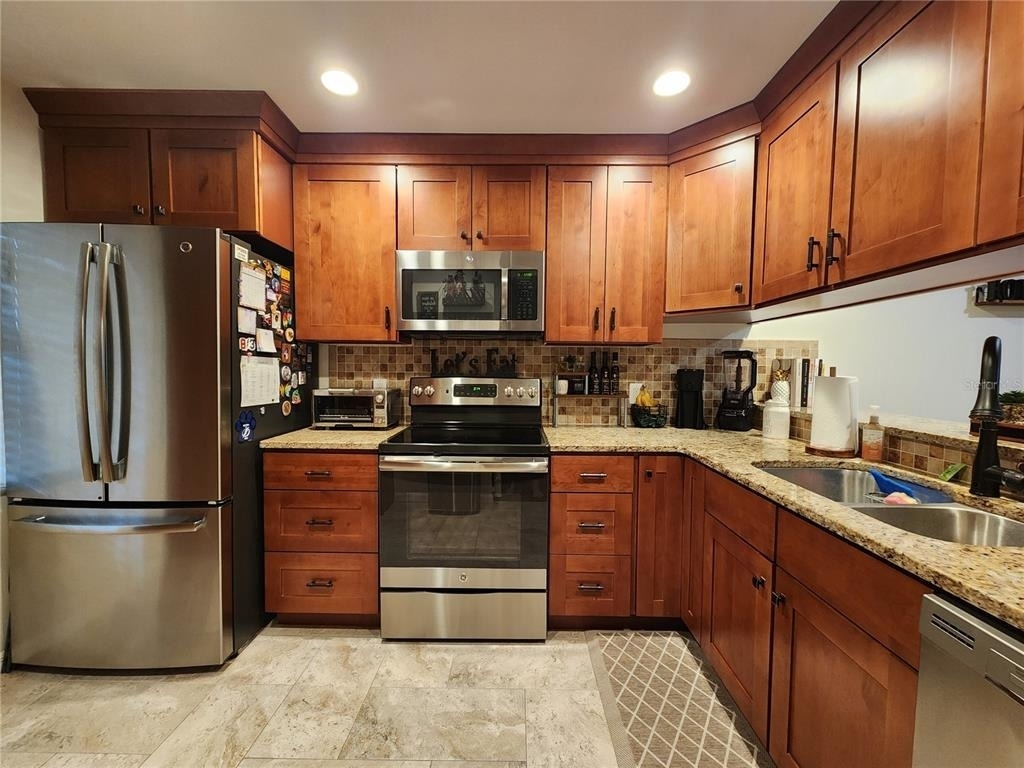 2400 Winding Creek Boulevard - Photo 2