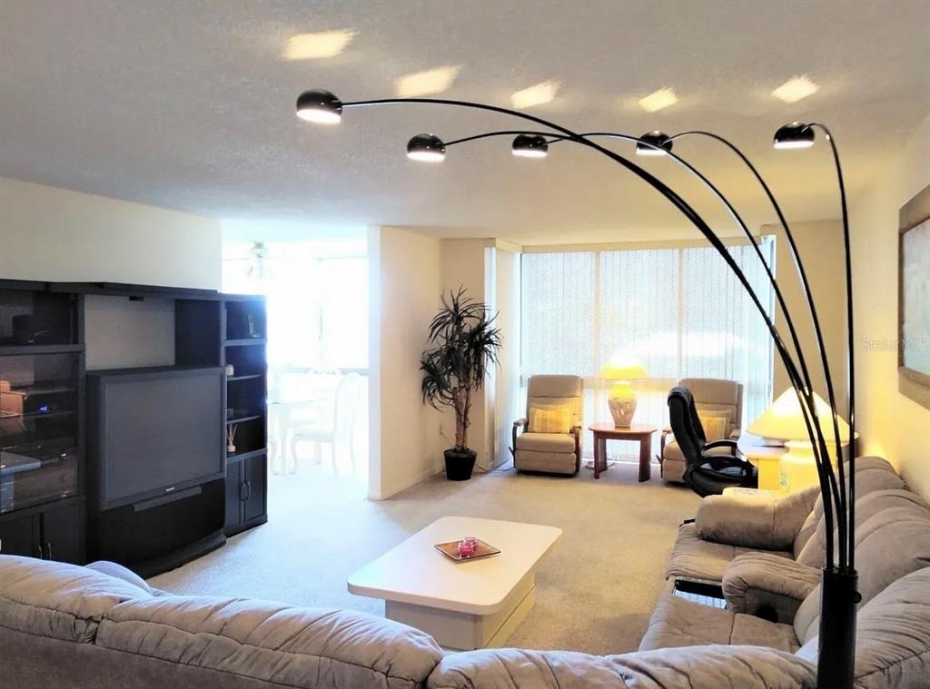 660 Island Way - Photo 4