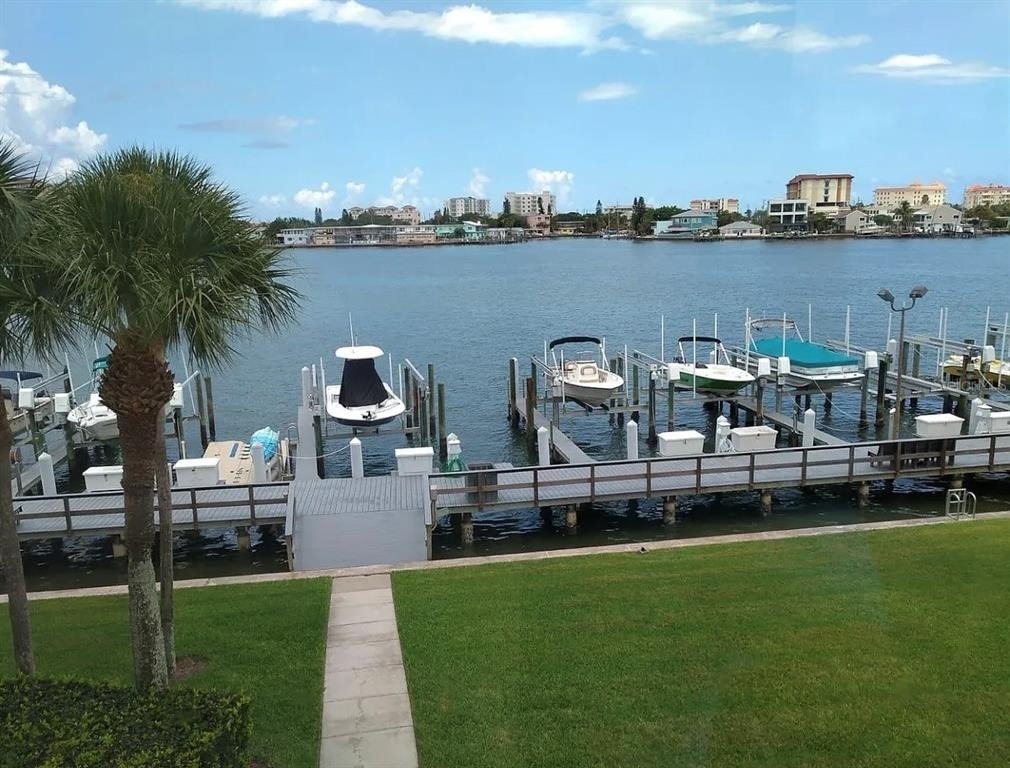 660 Island Way - Photo 2