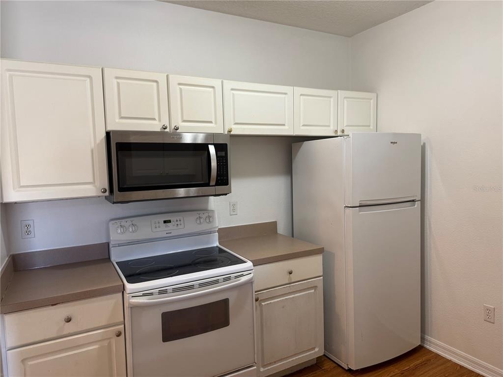 5518 Metrowest Boulevard - Photo 1