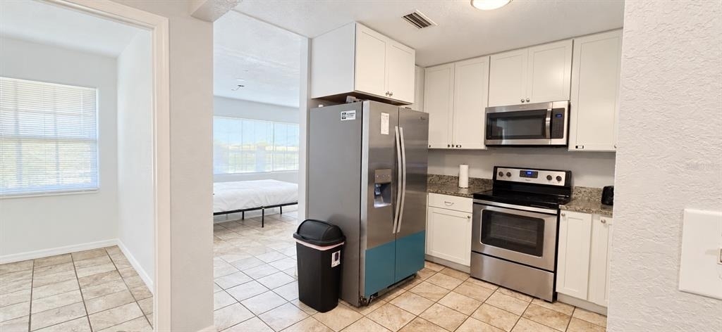 703 Avenue L Se - Photo 3