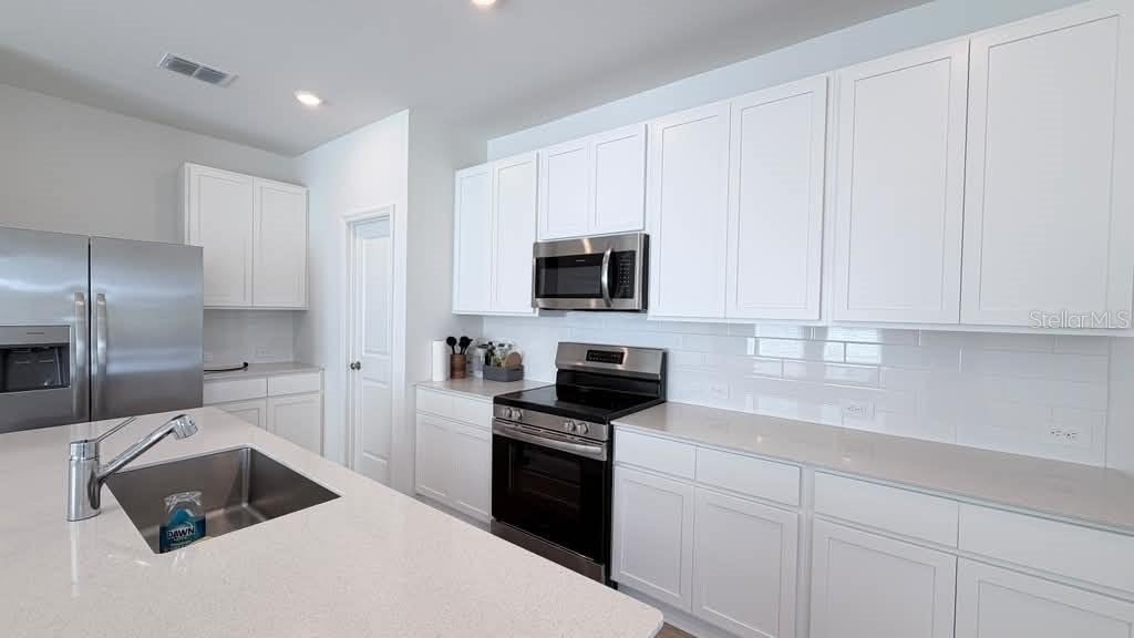4389 Vibernum Avenue - Photo 5