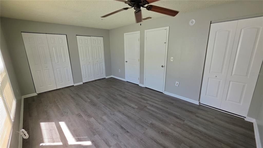 1802 Barton Drive - Photo 3