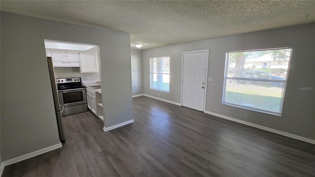 1802 Barton Drive - Photo 2