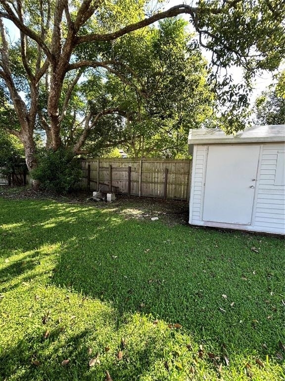 437 Dakota Avenue - Photo 30