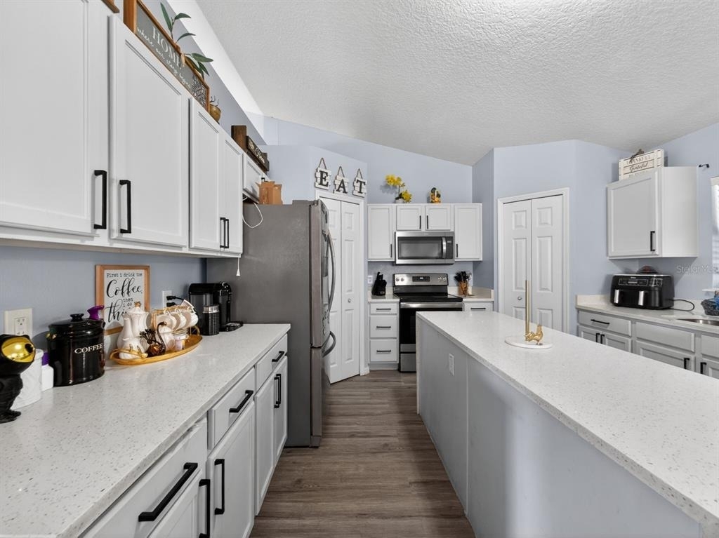 4020 Sunny Day Way - Photo 23