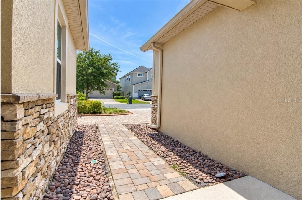 1900 Donahue Drive - Photo 6