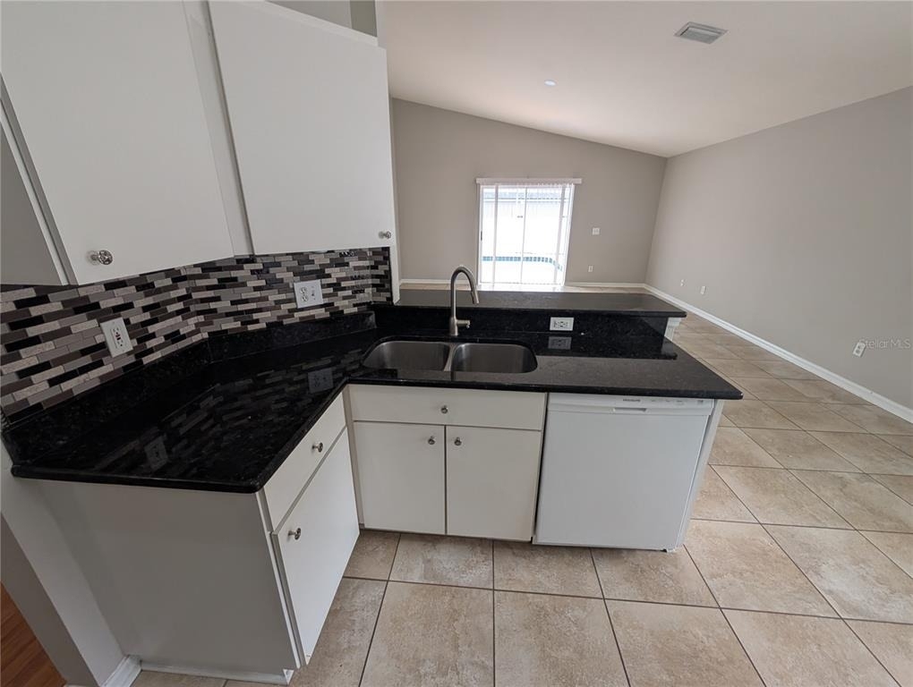 913 Stallion Way - Photo 5