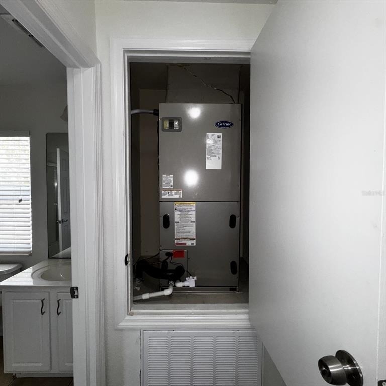 6349 Castelven Drive - Photo 18