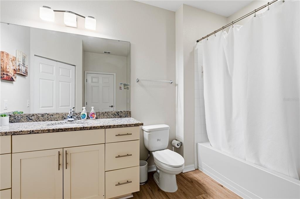 8901 Shine Drive - Photo 7