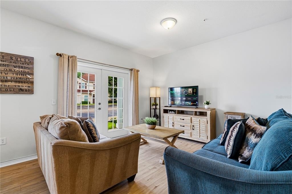 8901 Shine Drive - Photo 5