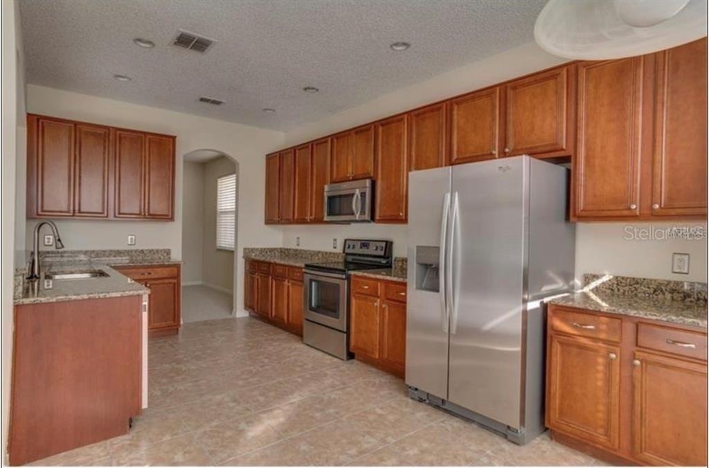 10080 Savannah Bluff Lane - Photo 2