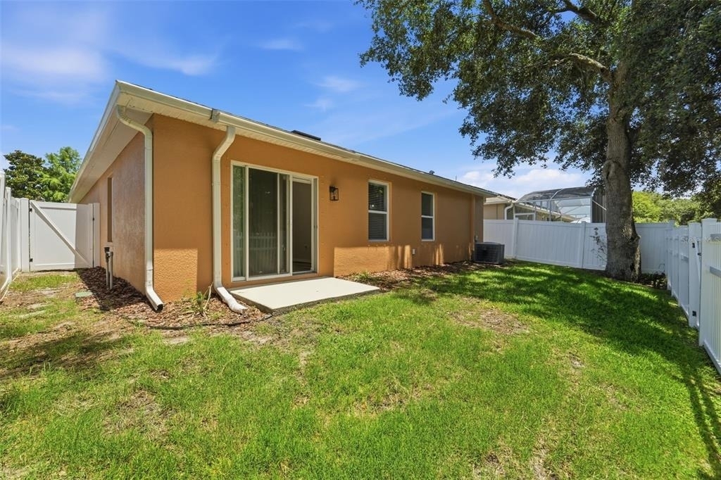 526 Safe Harbor Drive - Photo 5