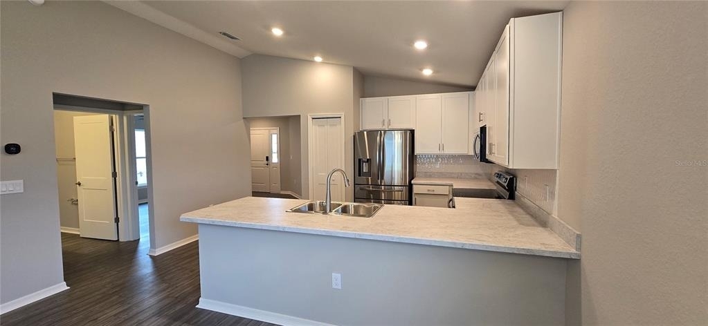 725 Bayside Boulevard - Photo 6