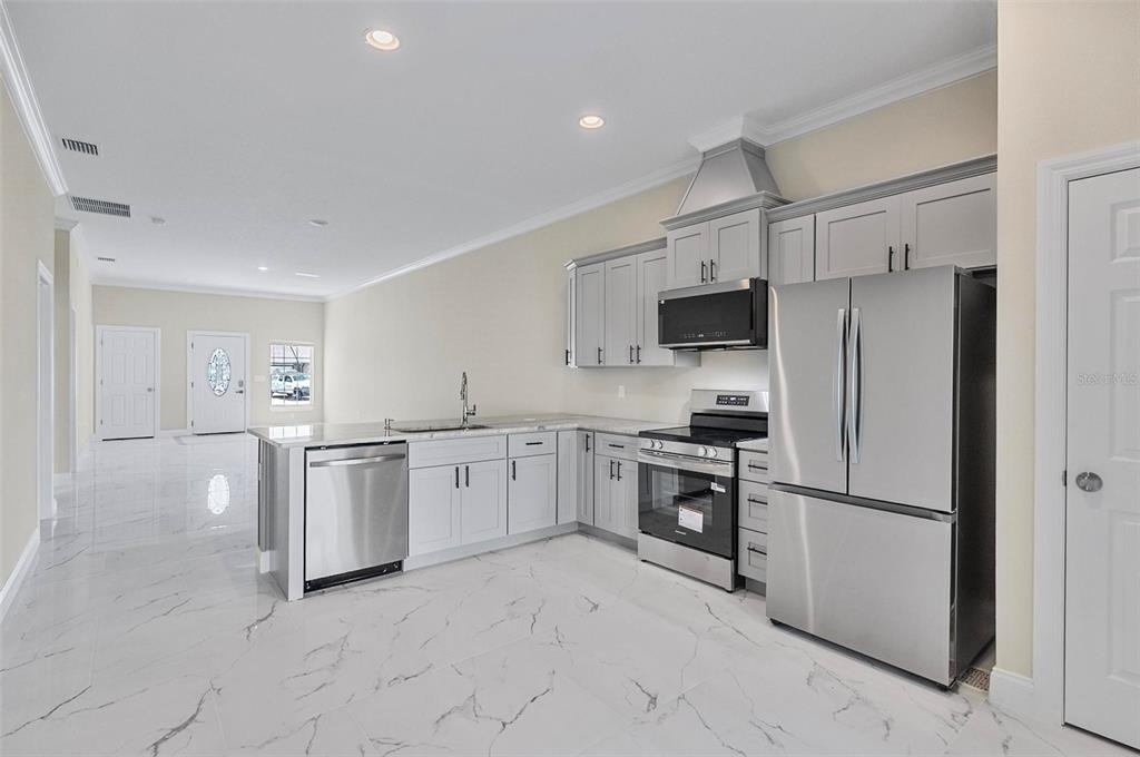 122 Coral Reef Court N - Photo 11