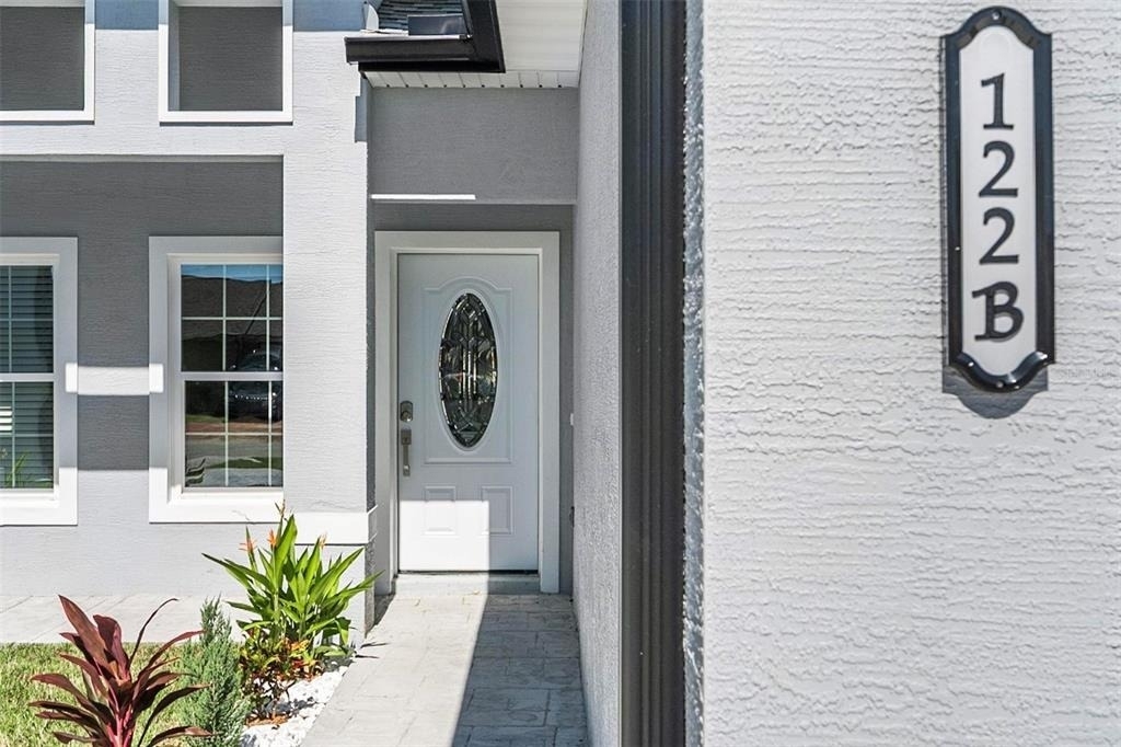 122 Coral Reef Court N - Photo 3