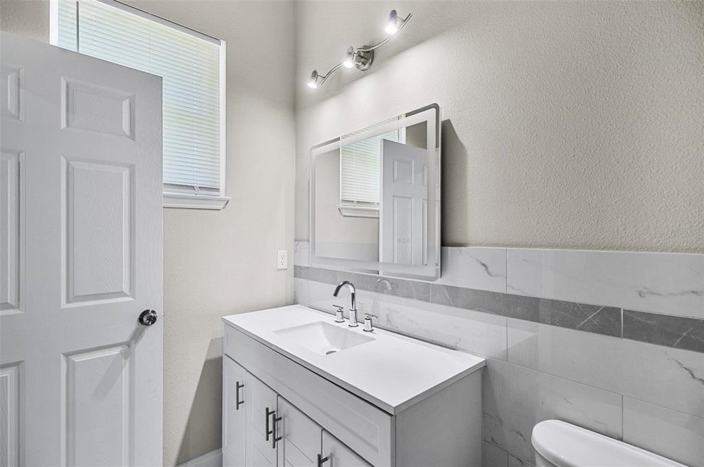 122 Coral Reef Court N - Photo 26