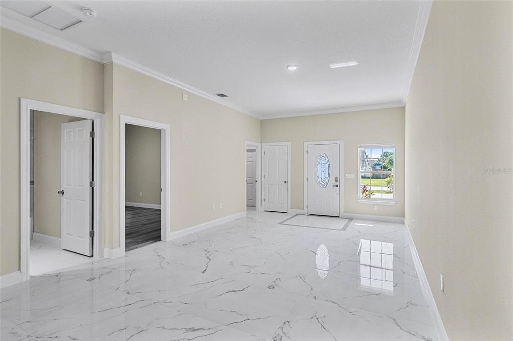 122 Coral Reef Court N - Photo 7