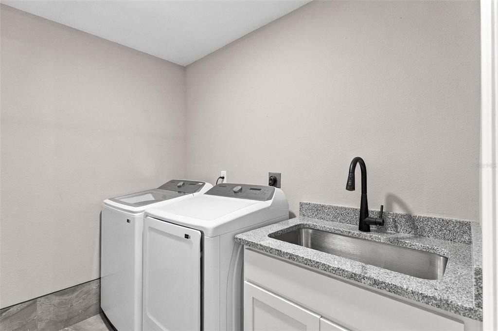 9 Empire Lane - Photo 35