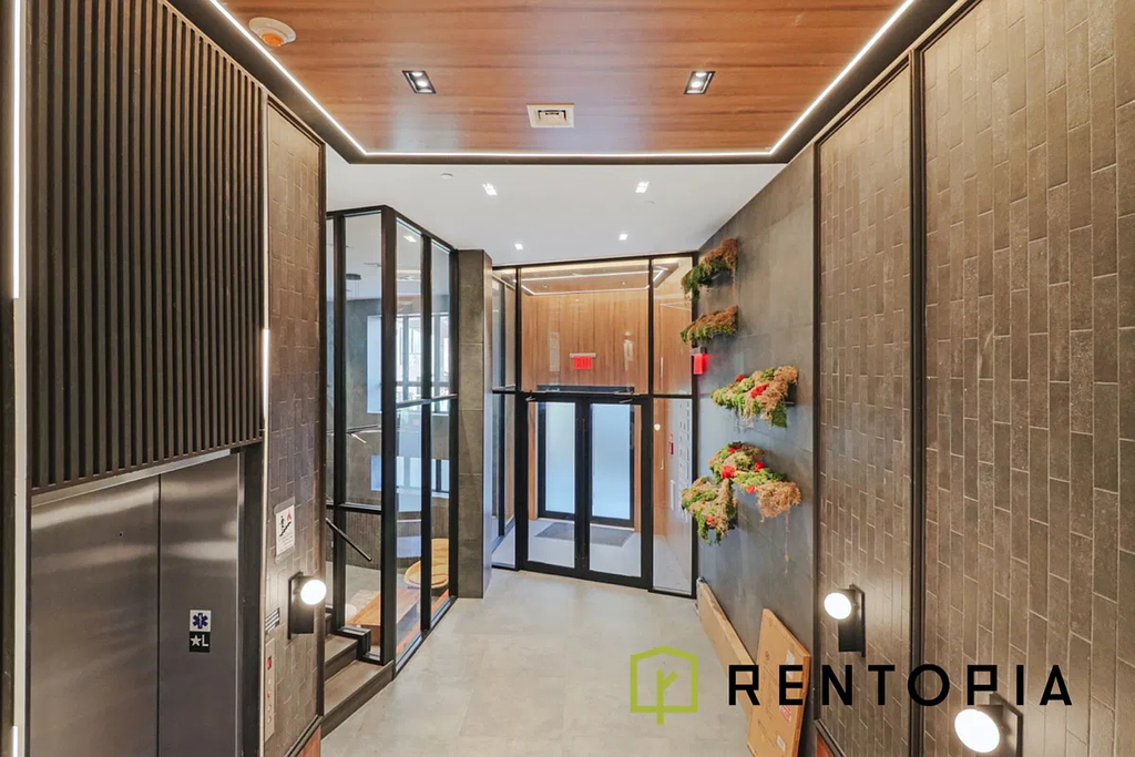 411 Meeker Avenue - Photo 5