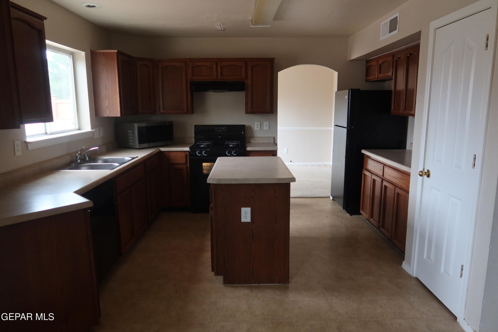 14233 Smokey Point Drive - Photo 6