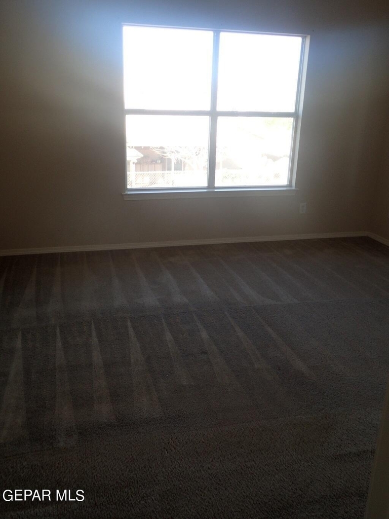 14233 Smokey Point Drive - Photo 18