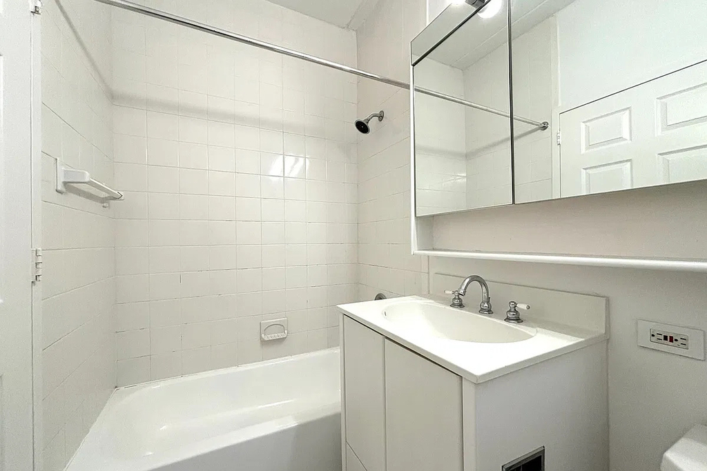 280 East 2nd Street - Photo 2