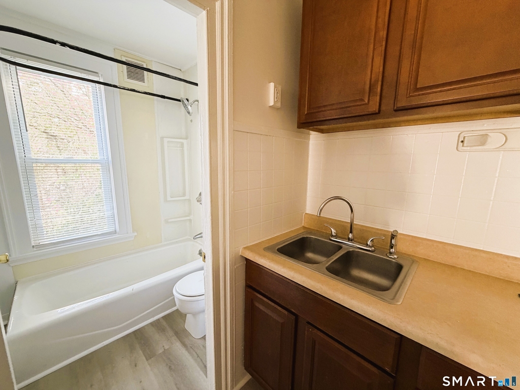 52 Albert Street - Photo 4