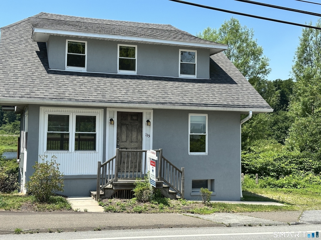 135 Middlesex Avenue - Photo 25