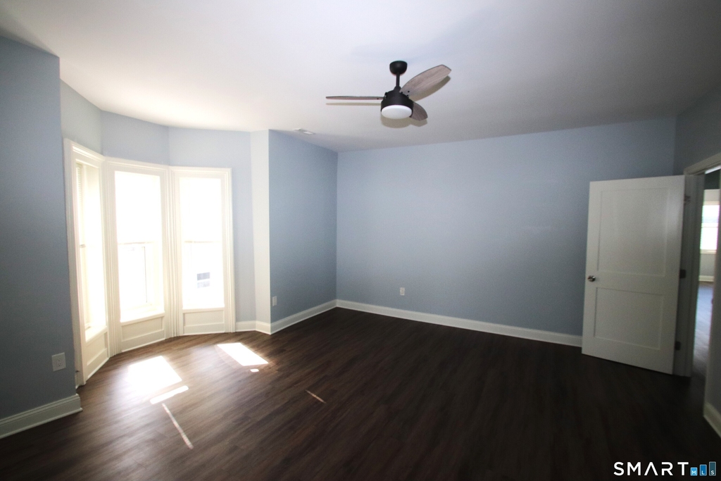 60 Perry Avenue - Photo 0