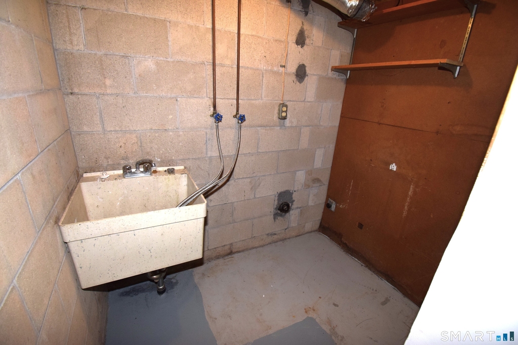 19 Denlar Drive - Photo 8