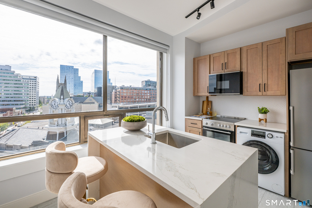 400 Main Street - Photo 10
