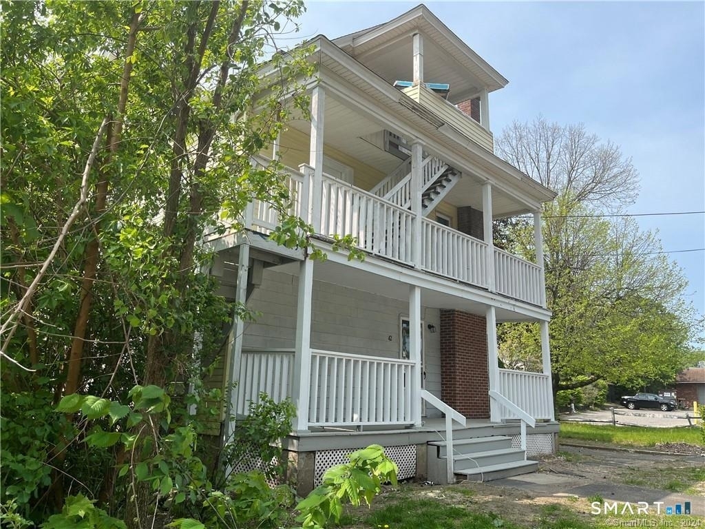 42 Albert Street - Photo 0