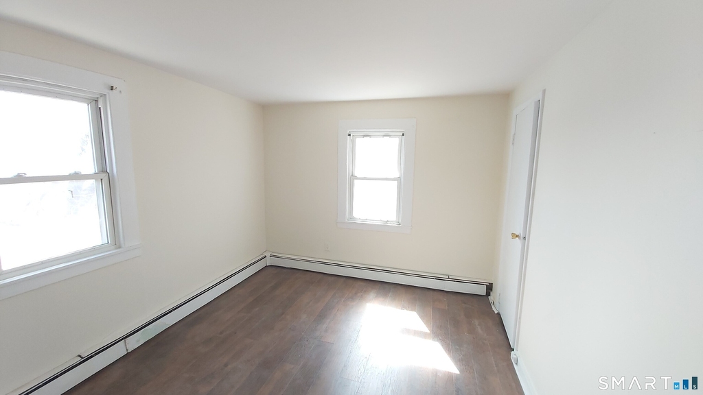 125 Railroad Street - Photo 5