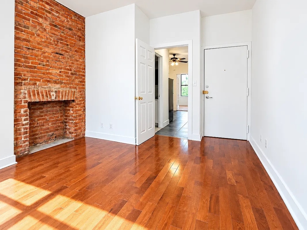 294 Harman Street - Photo 4