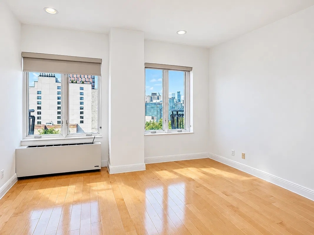197 Bridge Street - Photo 5