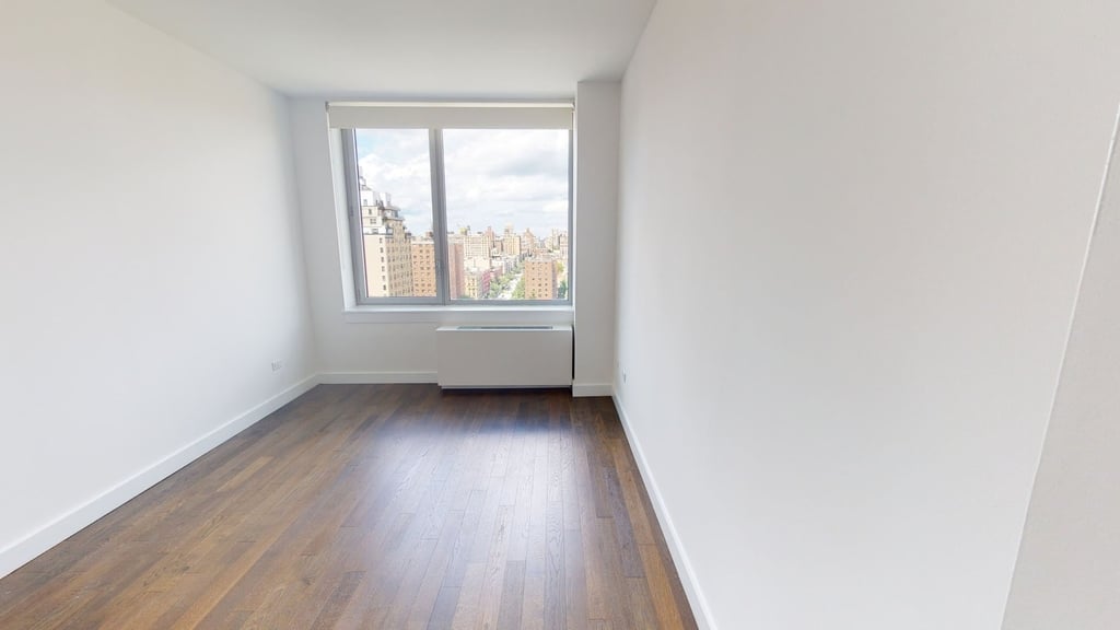 808 Columbus Ave - Photo 2
