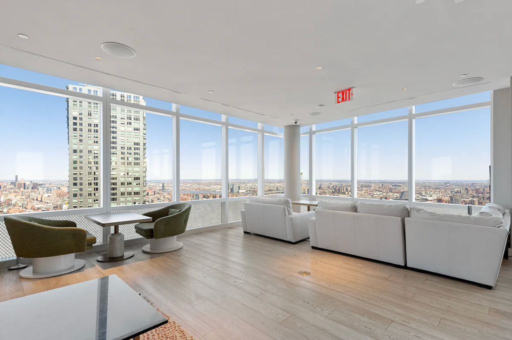 Maiden Lane/Nassau Street - Photo 15