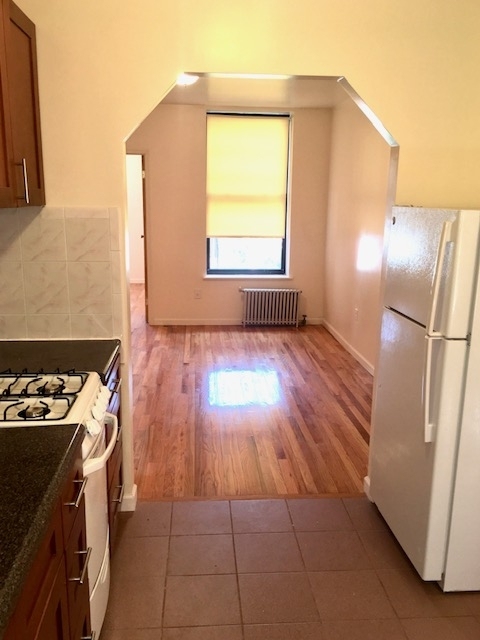 213 east 110th street - Photo 1