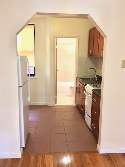 213 east 110th street - Photo 2