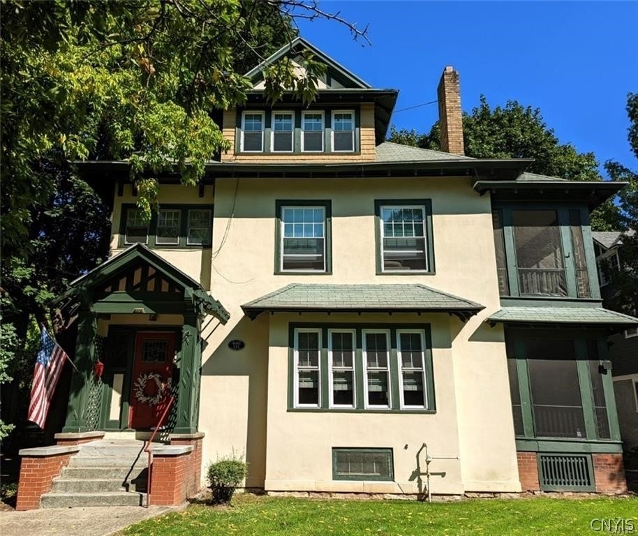 141 Beverly Road - Photo 0