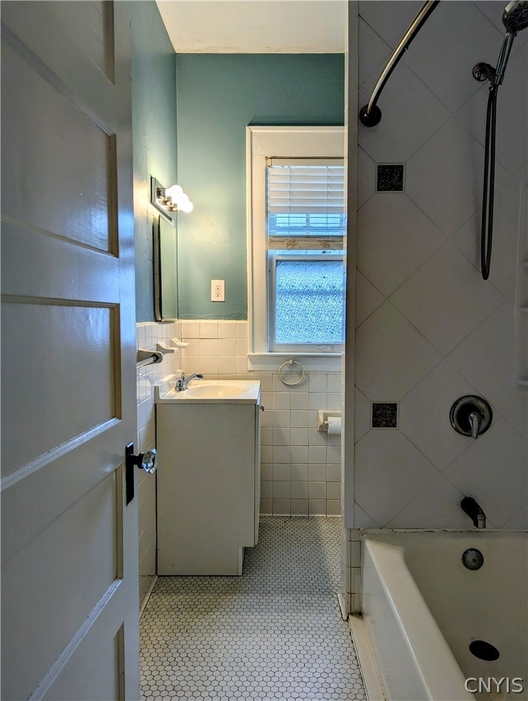 141 Beverly Road - Photo 11