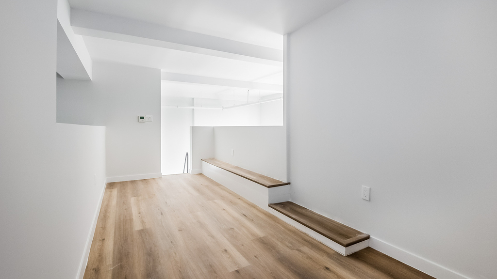 619 Throop Ave 11216 - Photo 4